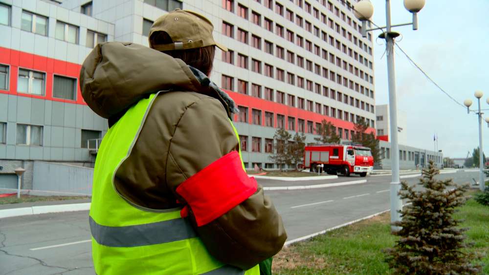 На «Уральской Стали» успешно отработали эвакуацию персонала 
