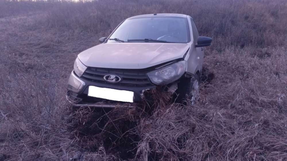 В Оренбуржье в ДТП на дороге «Самара-Бугуруслан» пострадал пассажир «Лады»