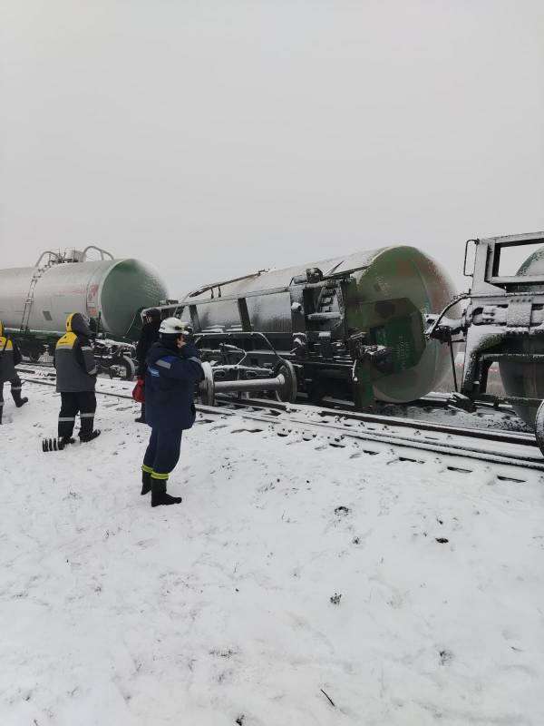 В Первомайском районе сошли с рельсов три цистерны с пропан-бутаном