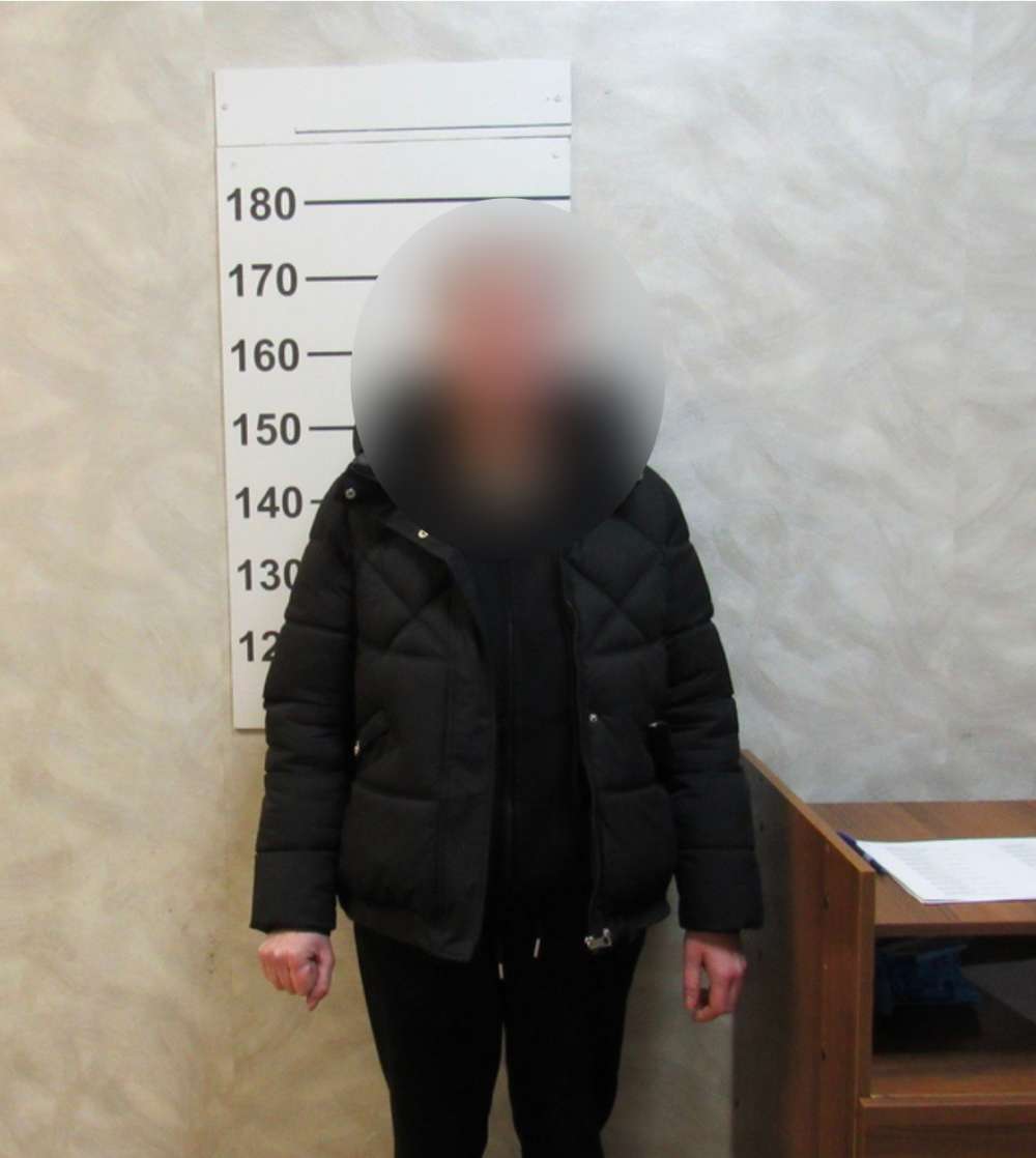 Полицейские задержали оренбурженку с мефедроном