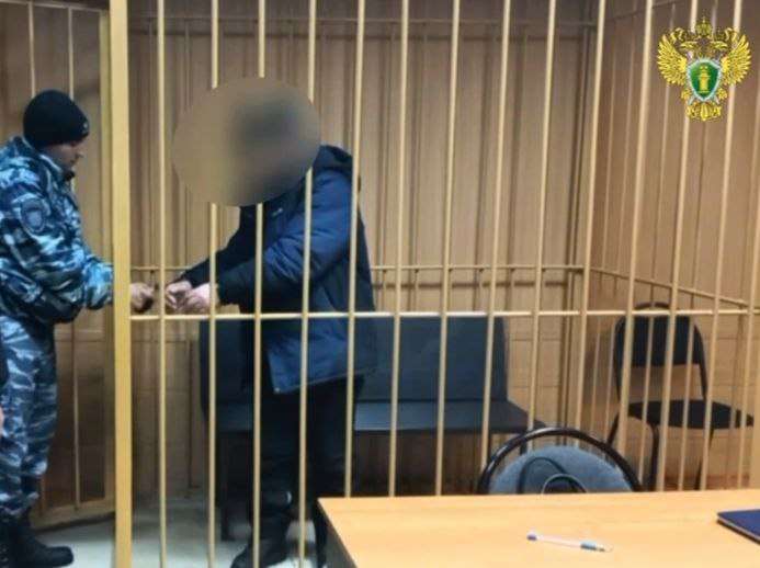 В Асекеевском районе мужчину, обвиняемого в убийстве знакомого, заключили под стражу 