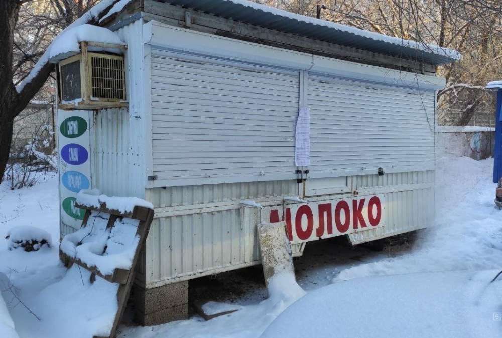 В Оренбурге демонтировали около 150 незаконных торговых объектов