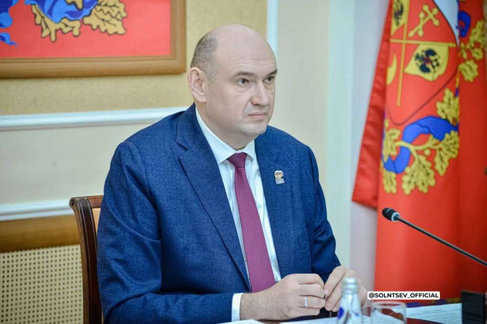 На Монтажников 7Б произошла утечка на тепловых сетях частной организации. Евгений Солнцев взял ситуацию на контроль