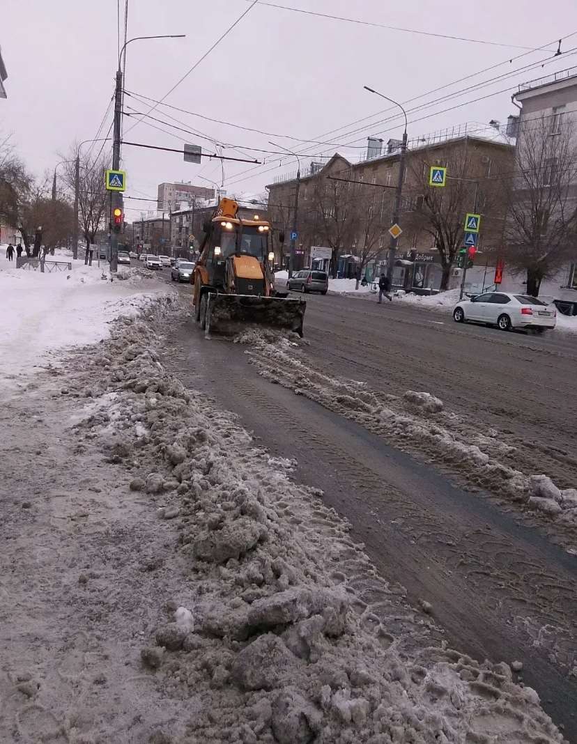 За сутки с улиц Оренбурга вывезли 9 тысяч кубометров снега
