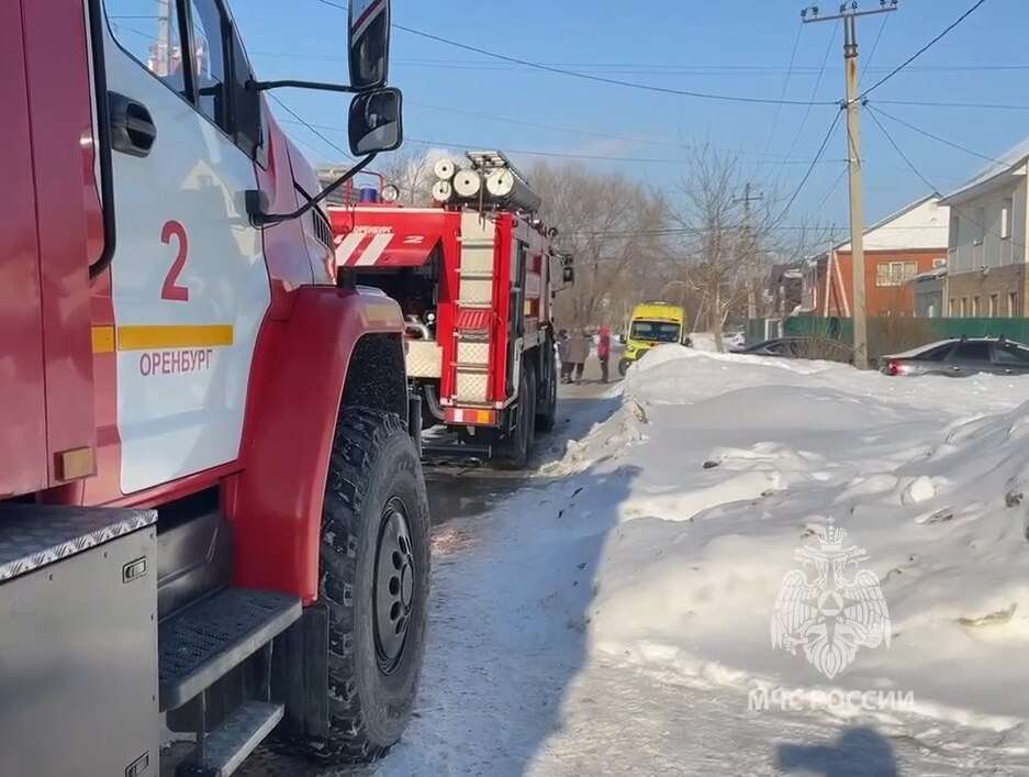 В Оренбурге ну ул. Орджоникидзе горел жилой дом
