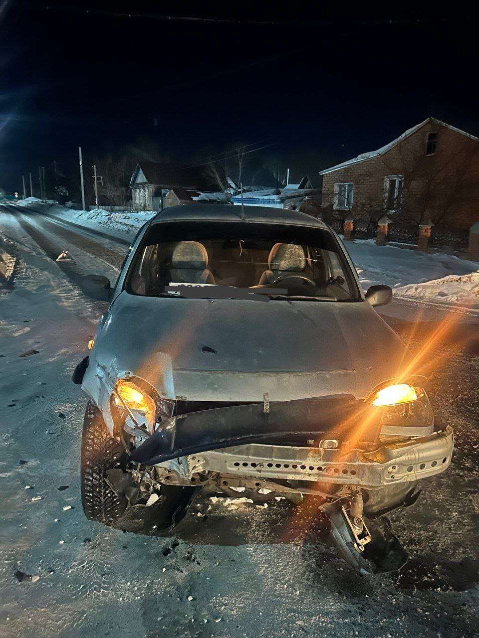 В Октябрьском районе столкнулись «ВАЗ» и «Шевроле»: пострадал водитель