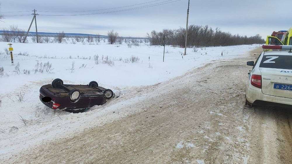 В Сорочинске автомобиль «Лада» выехал в кювет, есть пострадавшая
