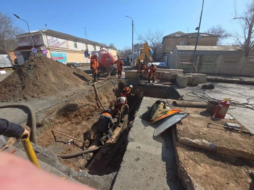 В Оренбурге временно перекрыли ул. М. Горького