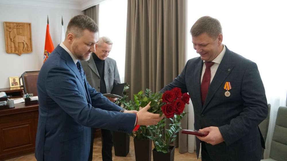 Алексей Петрушин из Бузулука удостоен медали Жукова за службу в зоне СВО 