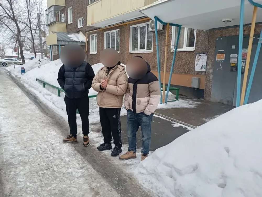  В Оренбурге наркополицейские задержали юного кладмена с крупной партией синтетики