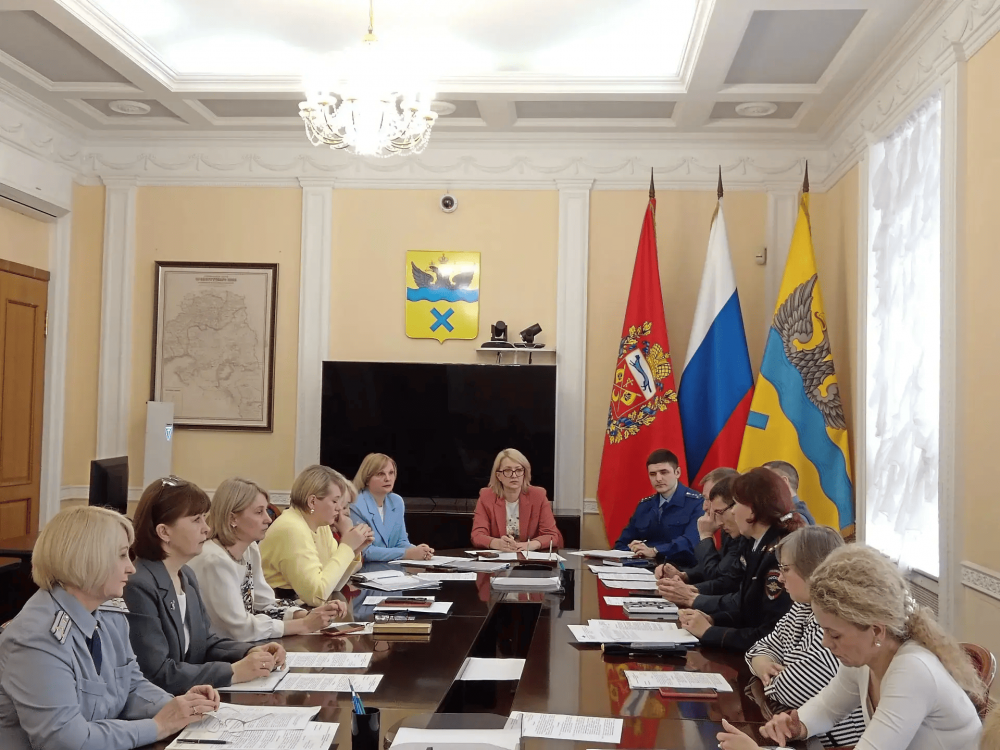 В Оренбурге обсудили меры по обеспечению безопасности в образовательных учреждениях