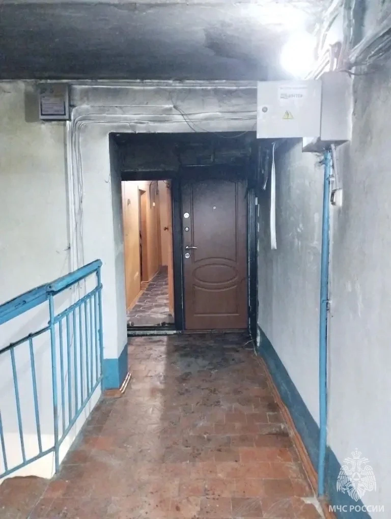 Четыре человека, в том числе двое детей, спасены на пожаре в Новоорске