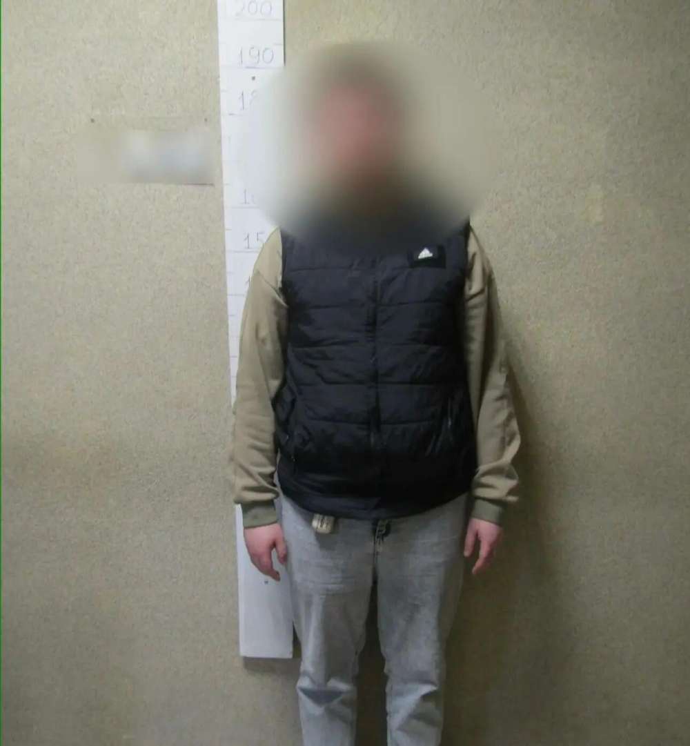 Хотел подзаработать: житель Оренбургского района продал банковскую карту и попал под статью