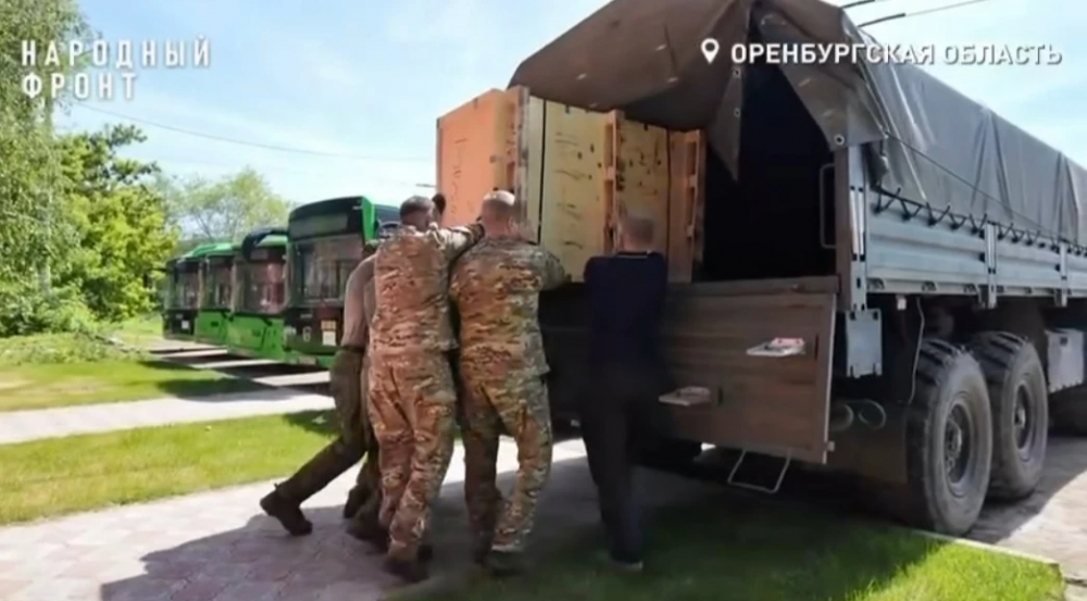Оренбургские медики отправили ценное оборудование бойцам на передовую
