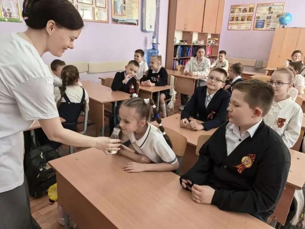 Активисты «Росводоканал Оренбург» проводят «Уроки чистой воды» для оренбургских школьников