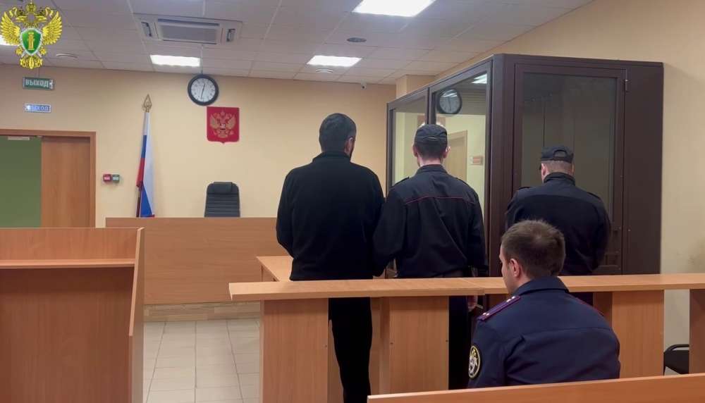 В Оренбурге арестовали мужчину, напавшего на сожительницу из ревности