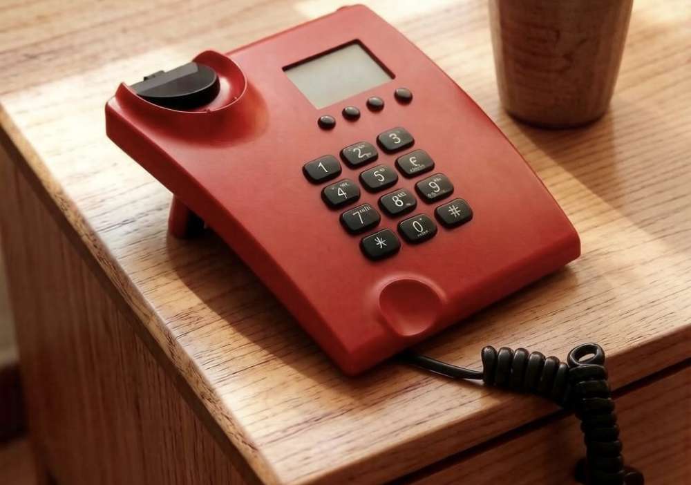Жители Оренбурга могут пожаловаться на работодателей на «горячую линию»