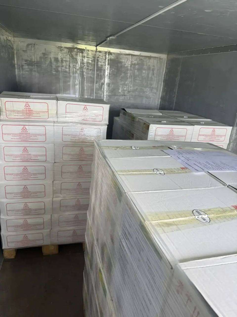 В Оренбуржье пресекли незаконный ввоз более 2 тонн мясных консервов из Казахстана