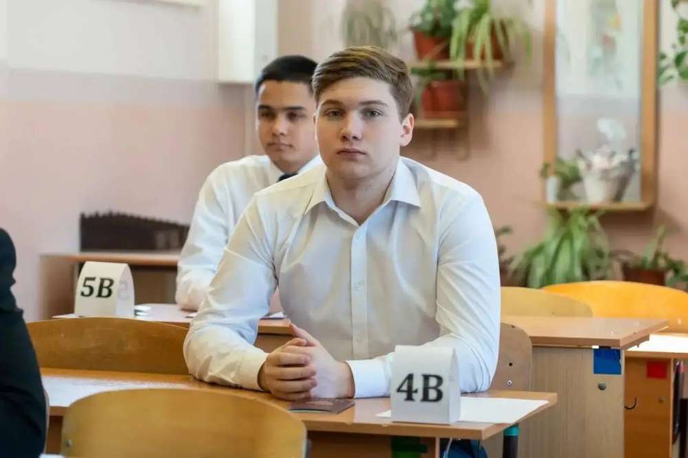 Более 1,5 тысячи оренбургских выпускников сдают заключительные экзамены ЕГЭ