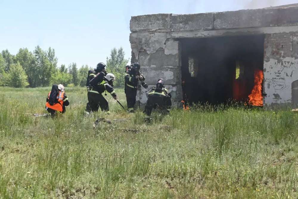 Вооруженные «террористы» захватили автобус: в Новоорском районе прошли учения