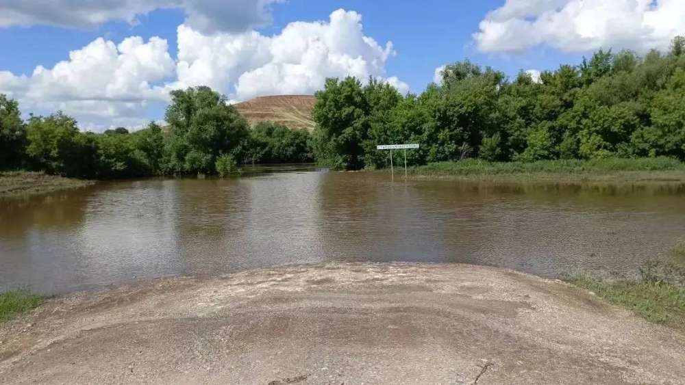 Вода ушла из 71 дома: в Бугуруслане продолжают ликвидировать последствия ливней