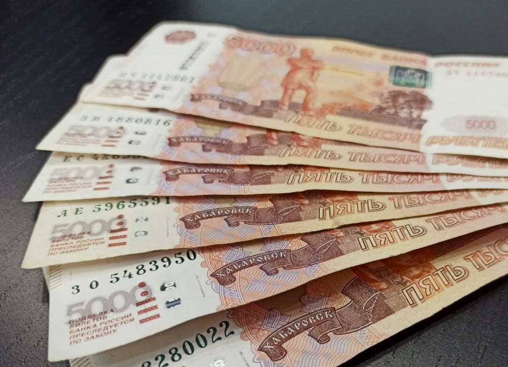 В прошлом году губернатор Оренбургской области Евгений Солнцев заработал больше 93 млн рублей