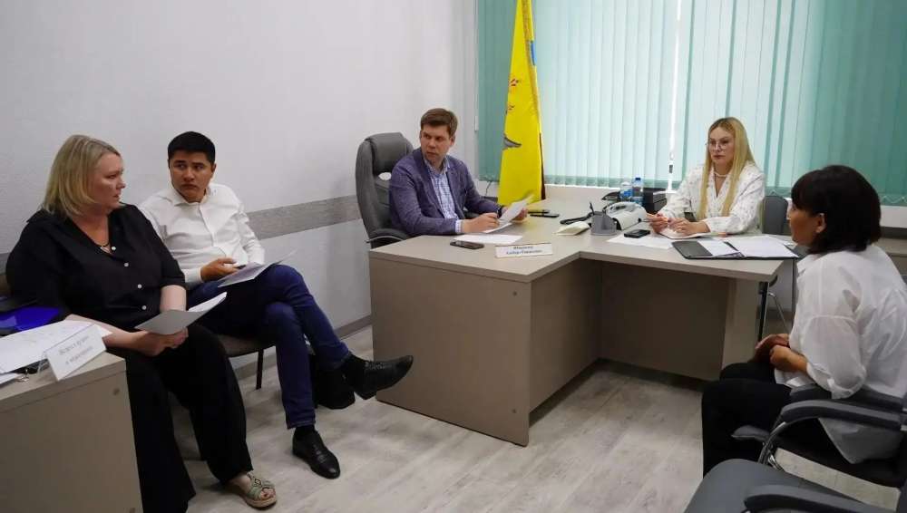 Глава Оренбурга Альберт Юмадилов пообщался с горожанами на личном приеме