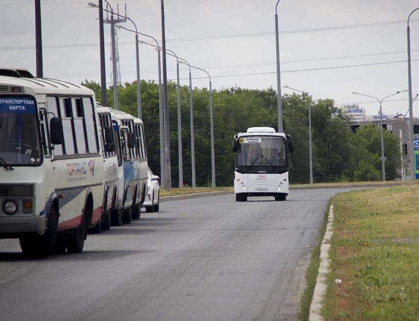 По просьбам горожан в Оренбурге скорректировали расписание дачных автобусов