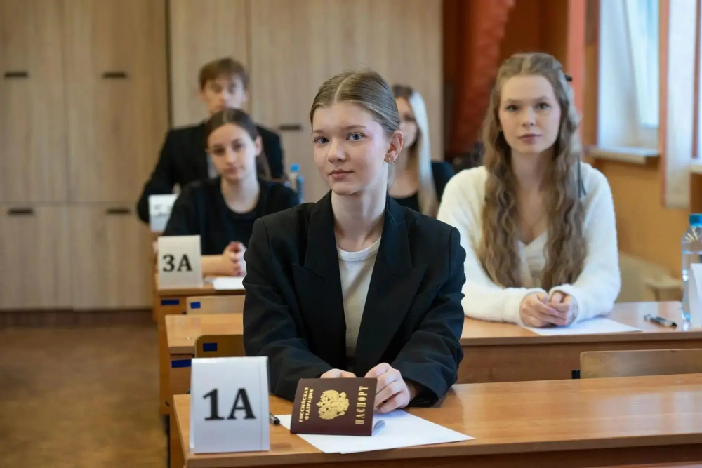 Почти 900 выпускников Оренбуржья пойдут на пересдачу ЕГЭ