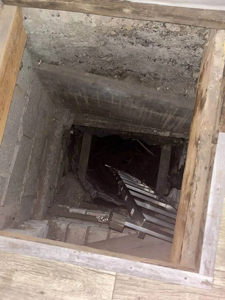 В Саракташе мужчина попал в больницу после падения в насосную яму