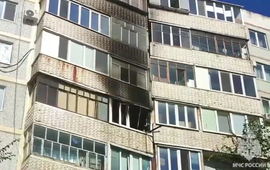 В Оренбурге потушили пожар в многоэтажке на улице Гагарина 