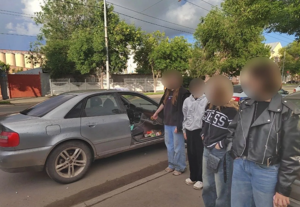 В Оренбурге у 18‑летней пассажирки «Ауди» нашли наркотики. Возбуждено уголовное дело