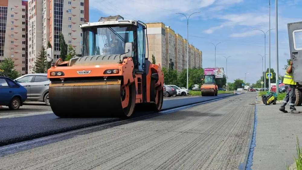 Дорожный фронт: в Оренбурге обновляют улицы