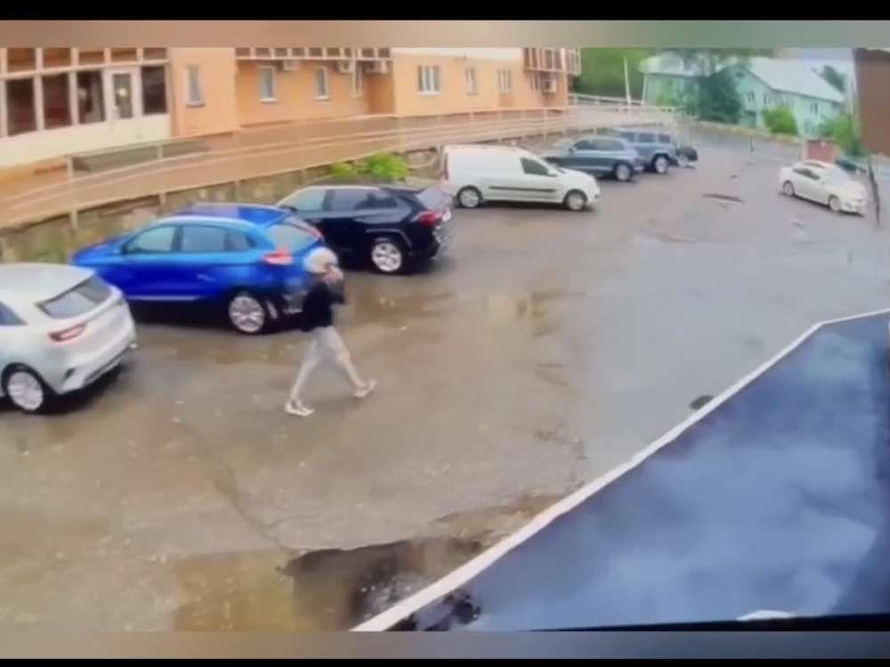 Забрал у пенсионера 4,5 млн рублей: в Оренбурге задержали курьера мошенников
