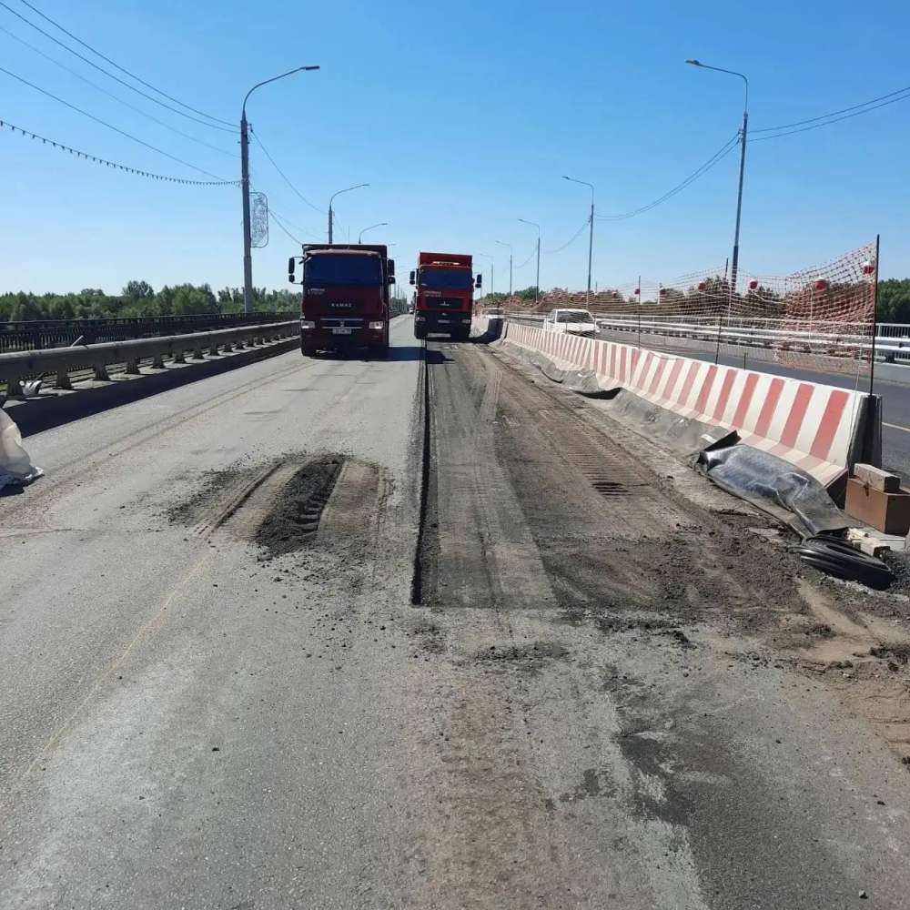 В Оренбурге продолжается капремонт автомобильного моста через Урал: движение изменено