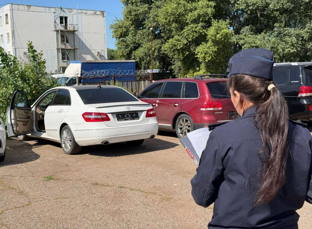  У оренбурженки конфисковали дорогостоящую машину за пьяную езду