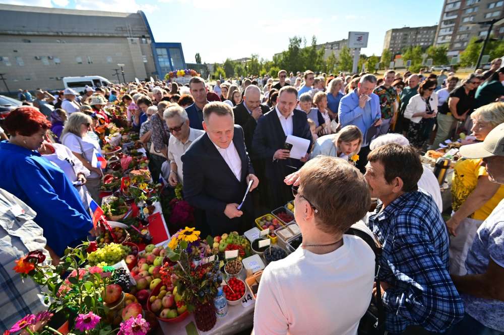 «Добрым людям на загляденье»: в Новотроицке прошёл ежегодный конкурс садоводов-любителей 