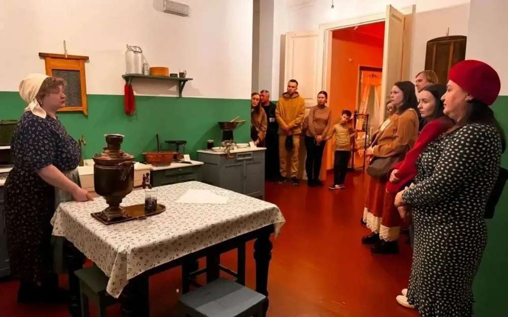 Из настоящего в прошлое: оренбуржцев ждёт «Вечер ностальгии» на коммунальной кухне