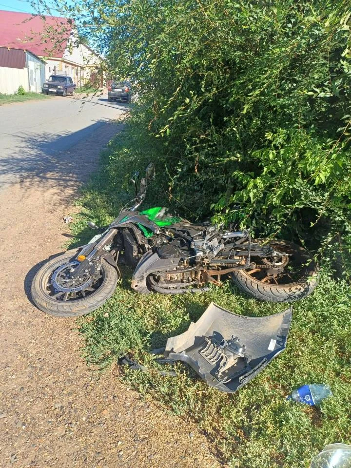 В Сакмарском районе столкнулись питбайк и «Киа», водитель мототехники в больнице