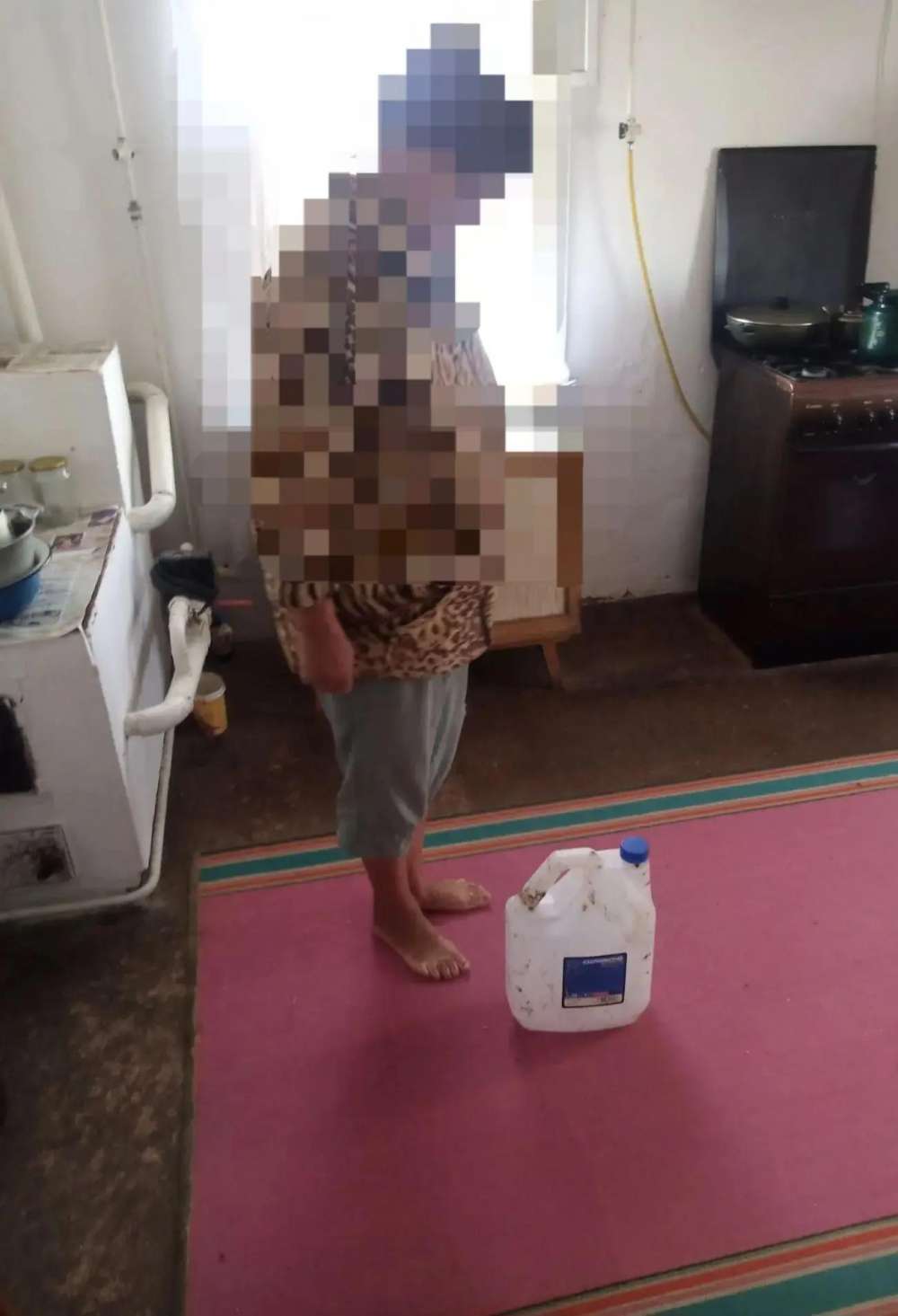 В Кувандыке мужчина угрожал жене убийством и пытался поджечь дом