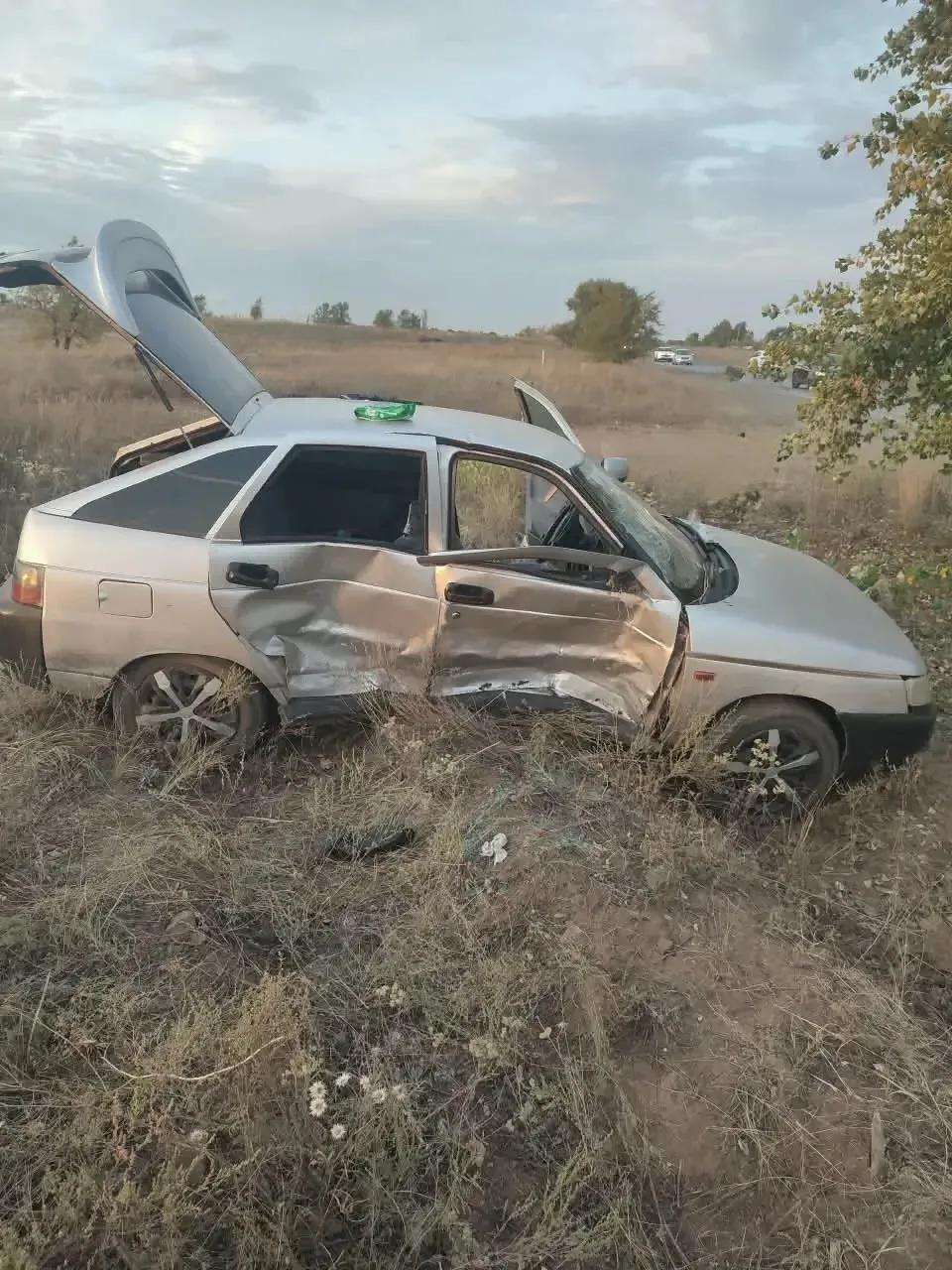 В Оренбурге на перекрёстке столкнулись два автомобиля: пострадала пожилая пассажирка