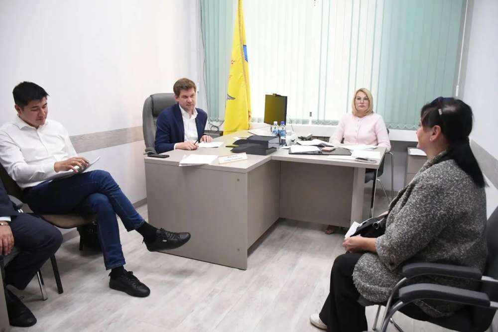 Лавочки за две недели и субботник в Стройгородке: итоги приёма граждан у мэра Оренбурга 
