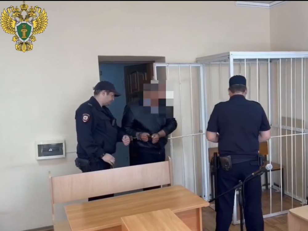 В Бузулуке мужчина угрожал полицейскому выстрелами из сигнального пистолета